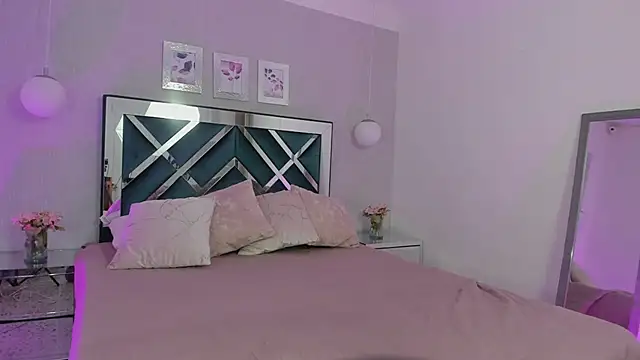 Miakhalifa 7 online show from 9, 3, 2025