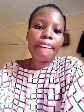 Snapshot of petite_babe chatting on 17, 1, 2026 petite babe online show from 17, 1, 2026