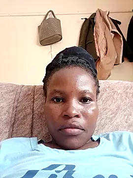 Snapshot of petite_babe chatting on 5, 3, 2026 petite babe online show from 5, 3, 2026