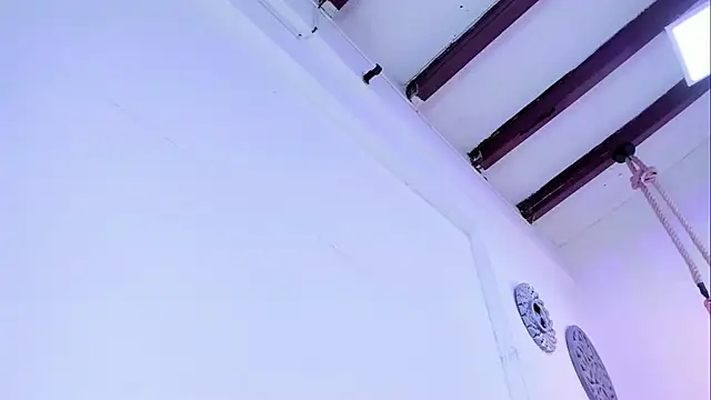 Oriana Guzman online show from 7, 1, 2025