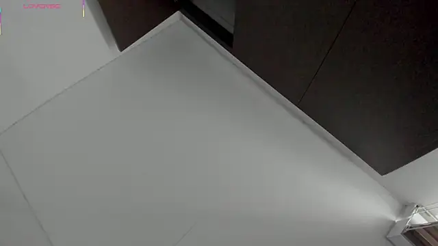 Oriana Guzman online show from 5, 1, 2026