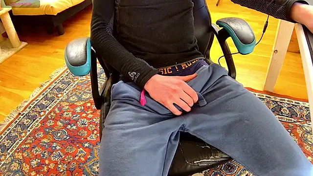 Snapshot of yourbrittyboy69 chatting on 5, 2, 2025 yourbrittyboy69 online show from 5, 2, 2025