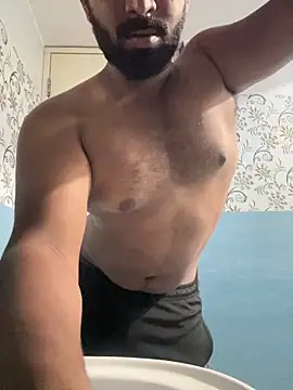 Handsomehunk 4U online show from 8, 12, 2024