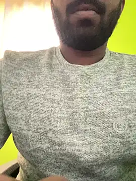 Handsomehunk 4U online show from 3, 2, 2025