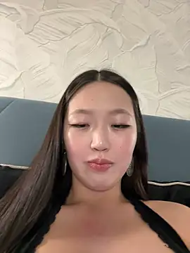 Aiko Yumi online show from 5, 2, 2025