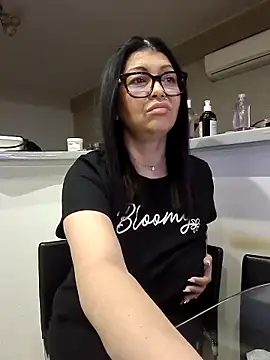 Milf Abigail online show from 27, 9, 2025