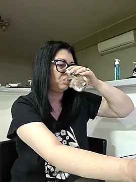 Milf Abigail online show from 9, 3, 2026