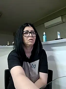 Milf Abigail online show from 18, 4, 2026