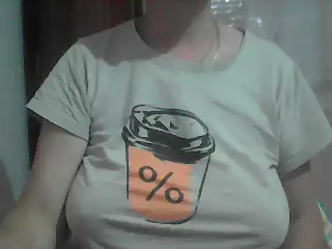 Snapshot of AnaXBerry chatting on 6, 7, 2026 AnaXBerry online show from 6, 7, 2026