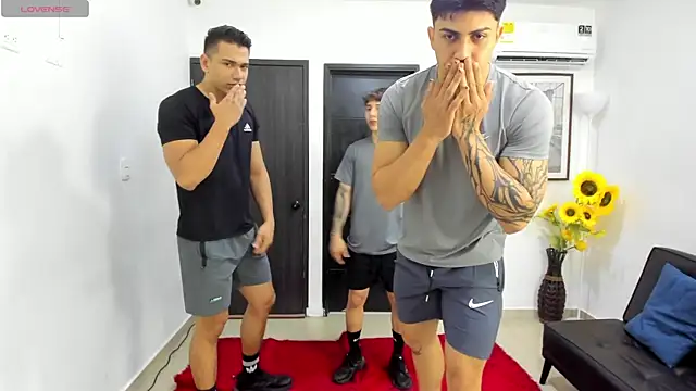 badguyss bisex online show from 29, 3, 2026