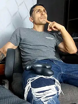 Marck Muscle online show from 15, 3, 2025