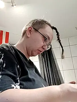 Snapshot of Isabella_Geney chatting on 1, 3, 2026 Isabella Geney online show from 1, 3, 2026