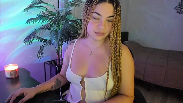 MelSaunders online show from 18, 12, 2024