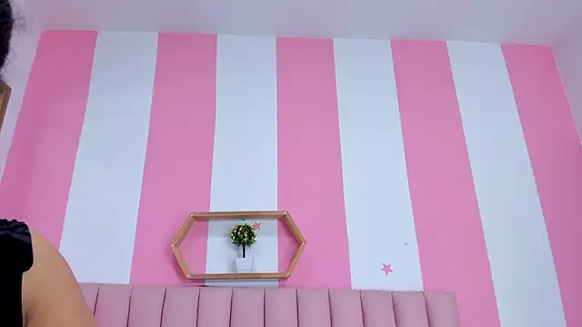 ISABELLA 020 online show from 5, 2, 2026