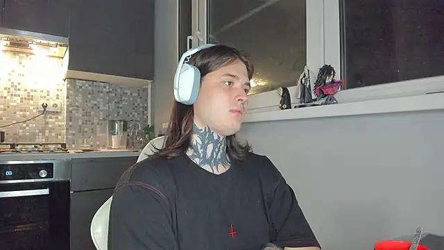 Snapshot of _torfin_ chatting on 8, 3, 2025 torfin online show from 8, 3, 2025