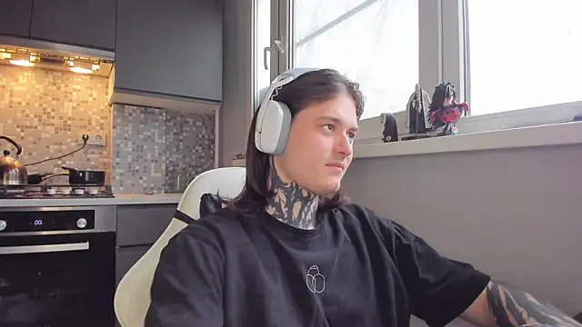 Snapshot of _torfin_ chatting on 10, 3, 2025 torfin online show from 10, 3, 2025