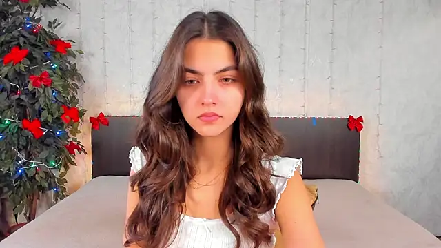 Milana Crystal  online show from 15, 1, 2025