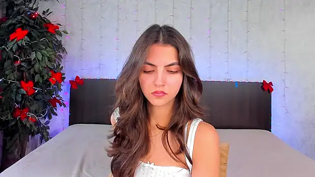 Milana Crystal  online show from 28, 1, 2025