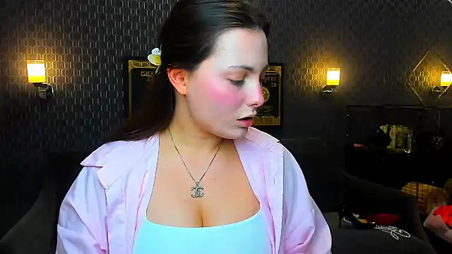 Snapshot of _extraterrestrial_ chatting on 28, 10, 2025 extraterrestrial online show from 28, 10, 2025