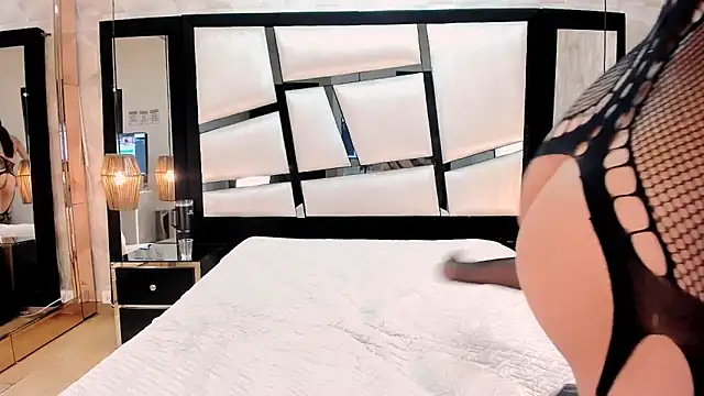 LiaObrien online show from 23, 11, 2025