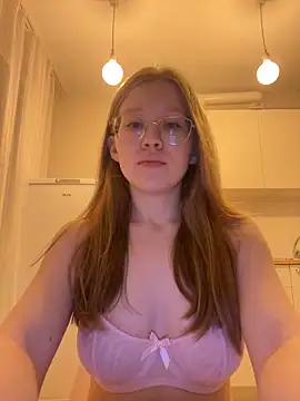 Eva Weyne online show from 14, 10, 2025