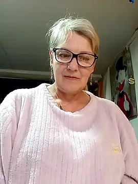 Snapshot of irinamaux chatting on 20, 4, 2026 irinamaux online show from 20, 4, 2026