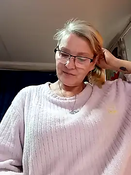 Snapshot of irinamaux chatting on 1, 5, 2026 irinamaux online show from 1, 5, 2026