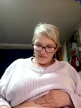 Snapshot of irinamaux chatting on 28, 5, 2026 irinamaux online show from 28, 5, 2026