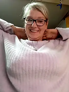 Snapshot of irinamaux chatting on 30, 5, 2026 irinamaux online show from 30, 5, 2026