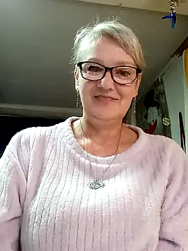 Snapshot of irinamaux chatting on 31, 5, 2026 irinamaux online show from 31, 5, 2026