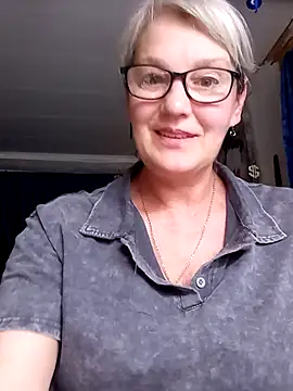 irinamaux online show from 24, 6, 2026