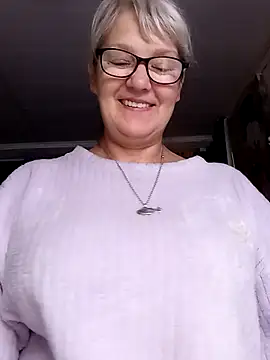 irinamaux online show from 5, 7, 2026