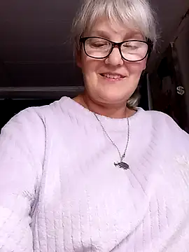 irinamaux online show from 5, 7, 2026