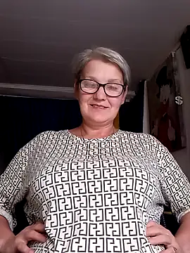 irinamaux online show from 8, 7, 2026