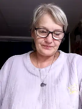 irinamaux online show from 10, 7, 2026