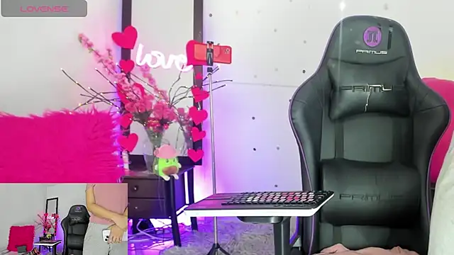 peachcam1 online show from 13, 2, 2026