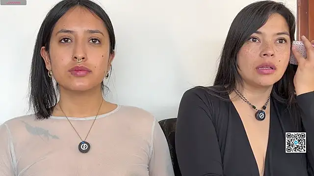 2SummerLove1 online show from 20, 4, 2026