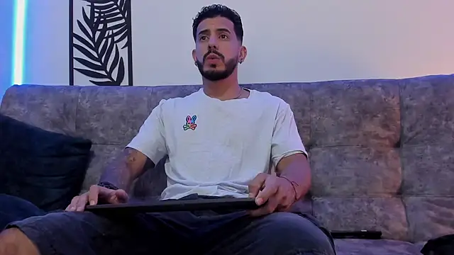 Snapshot of Bruno_Mattos chatting on 8, 2, 2025 Bruno Mattos online show from 8, 2, 2025