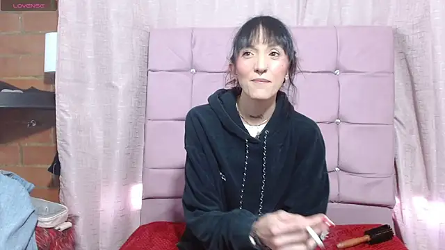 Sakura and yuki online show from 10, 12, 2024