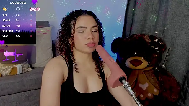 Queen Deepthroat online show from 10, 12, 2024