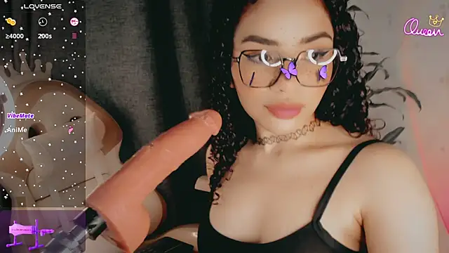 Snapshot of Queen_Deepthroat chatting on 21, 7, 2026 Queen Deepthroat online show from 21, 7, 2026