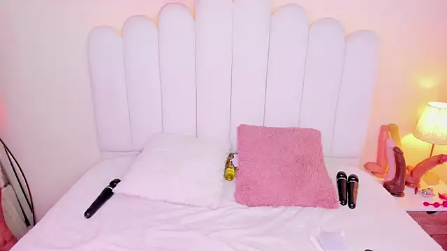 Cristal horny69 online show from 21, 4, 2026