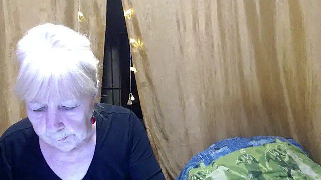  Estelitta 5 online show from 18, 1, 2025