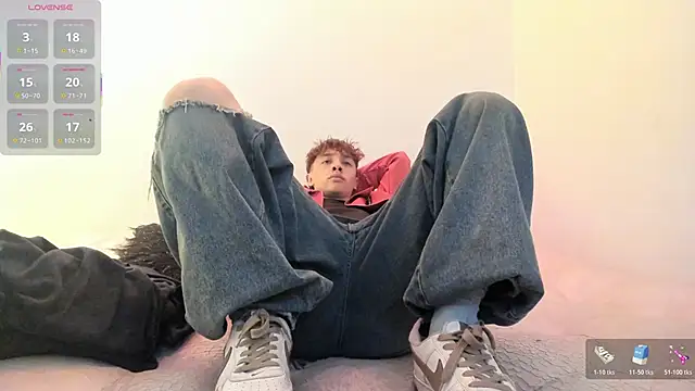 Tomy Rox online show from 3, 12, 2025