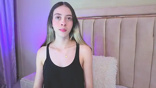Snapshot of sophiia_grey_1 chatting on 18, 5, 2026 sophiia grey 1 online show from 18, 5, 2026