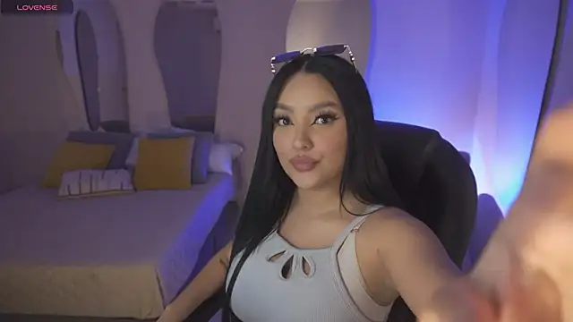 sarawinstone online show from 17, 2, 2026