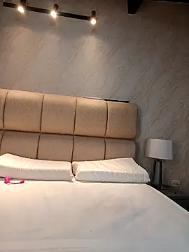 Arii Vga online show from 5, 3, 2026