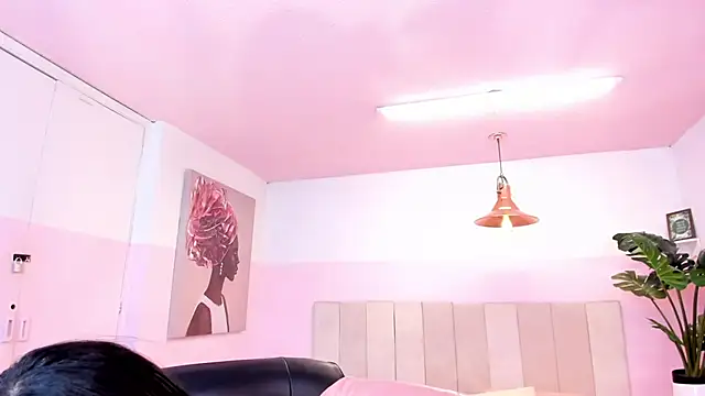 Red lady online show from 12, 1, 2025