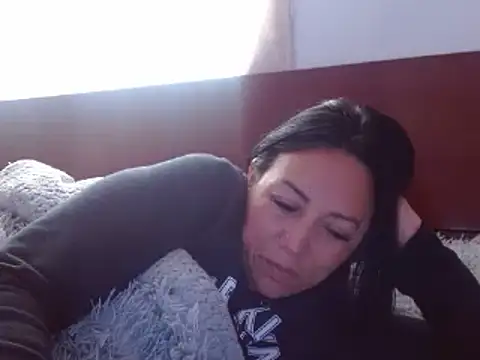 Laura martin  online show from 15, 2, 2025