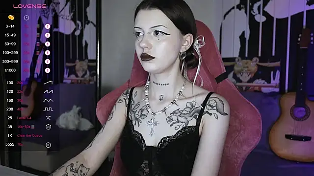 Snapshot of prettybones chatting on 27, 12, 2024 prettybones online show from 27, 12, 2024